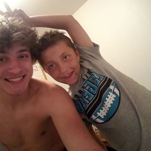 Meet your Posher, Wava